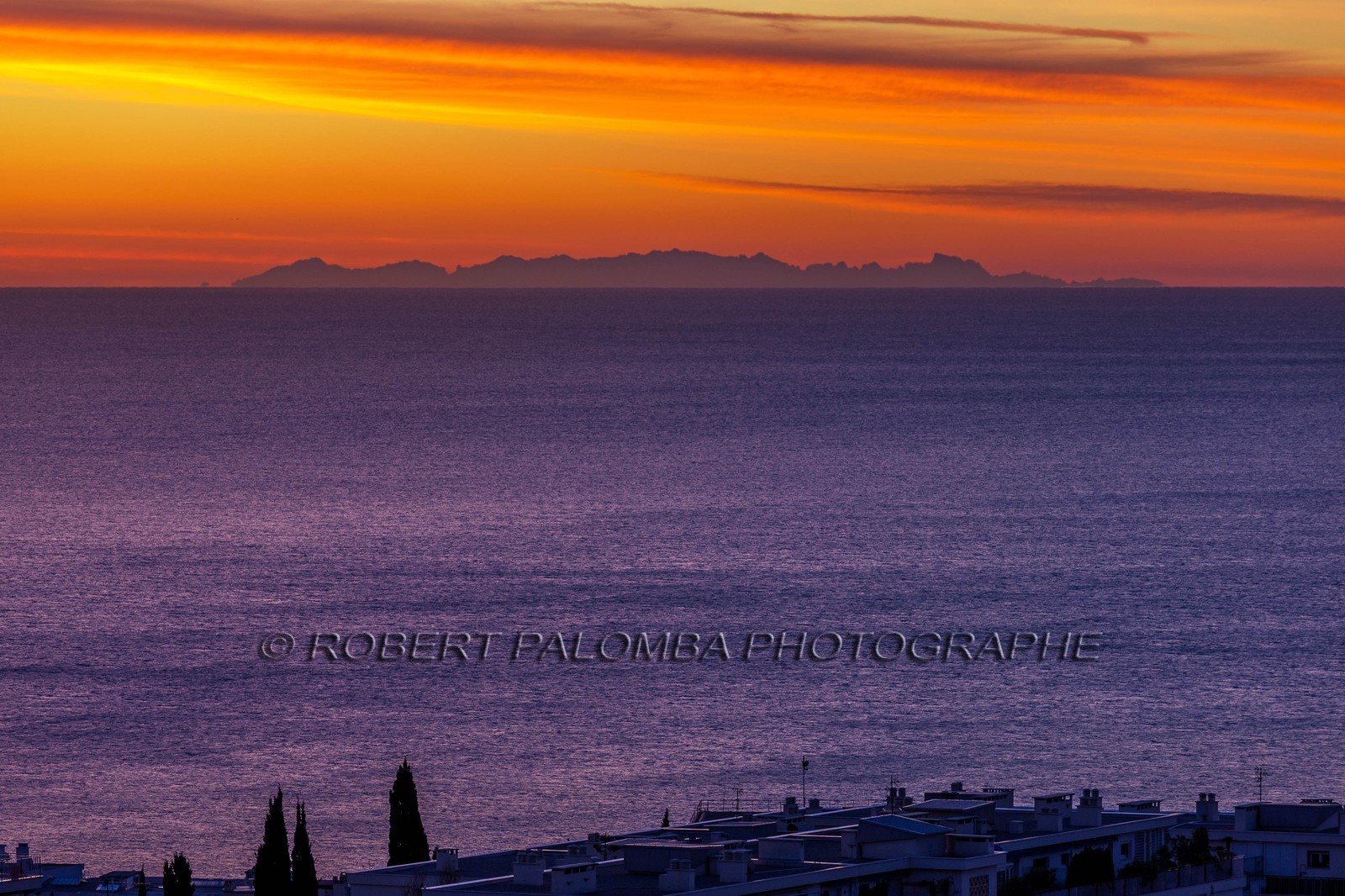 La Corse vue de Nice