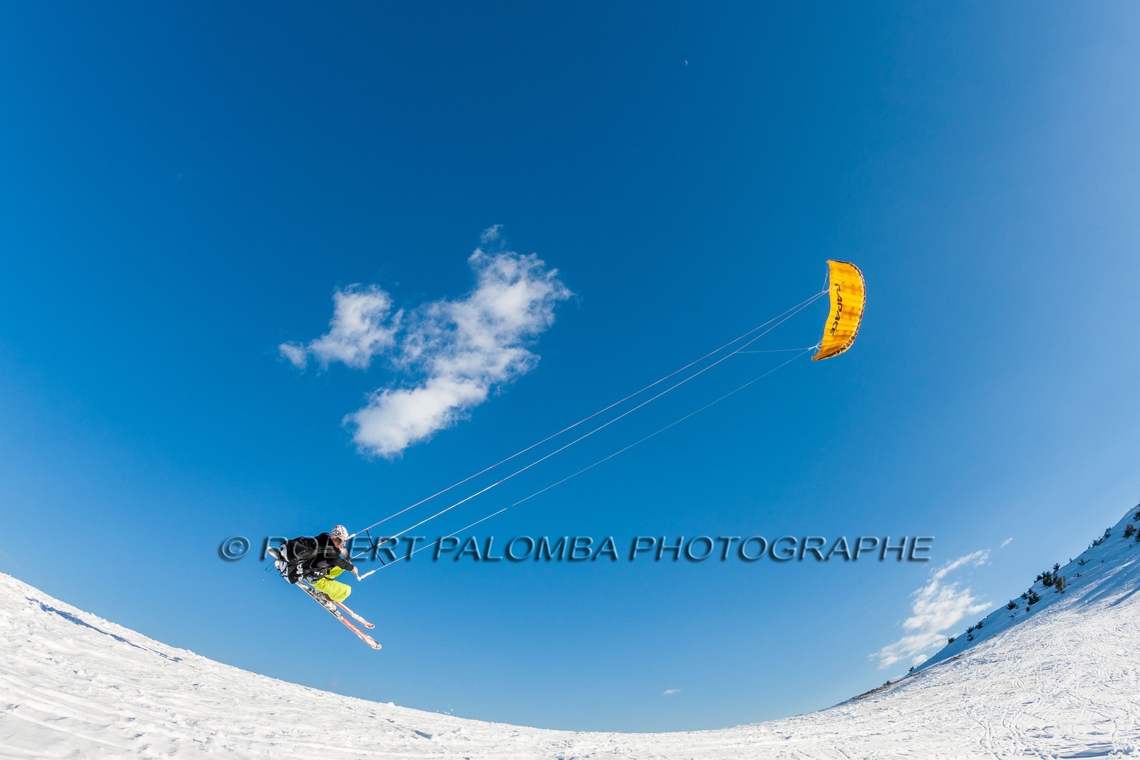 Snowkite