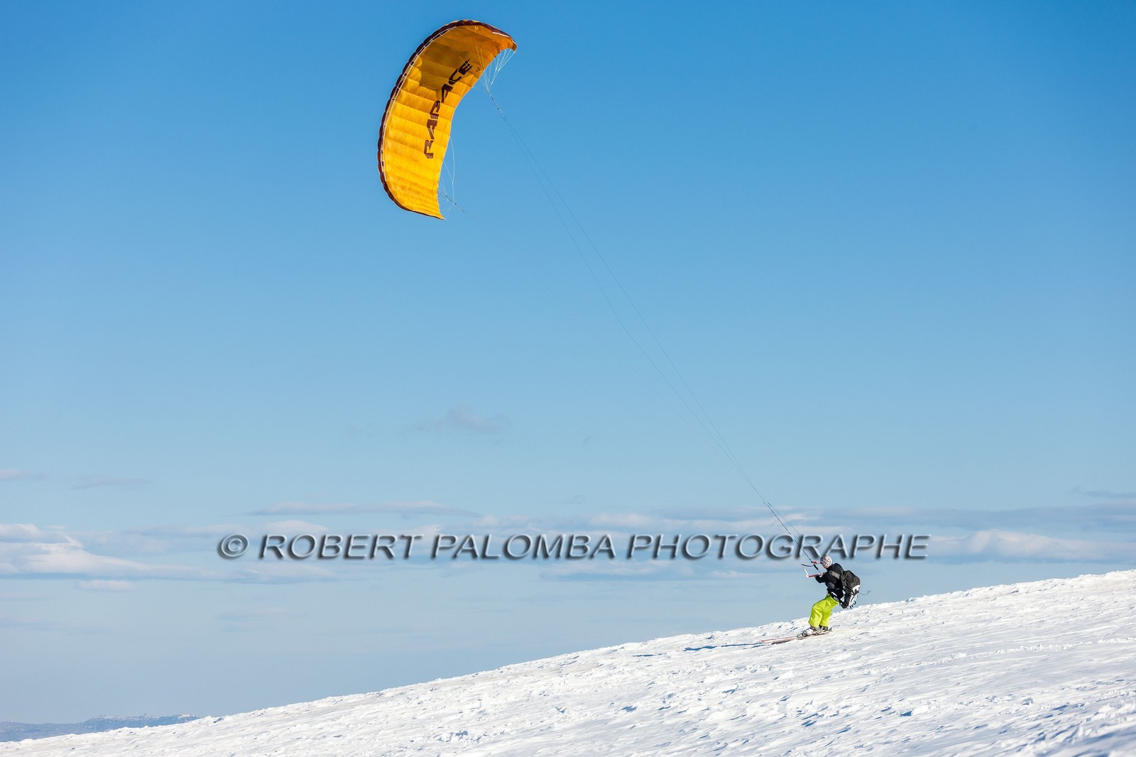 Snowkite