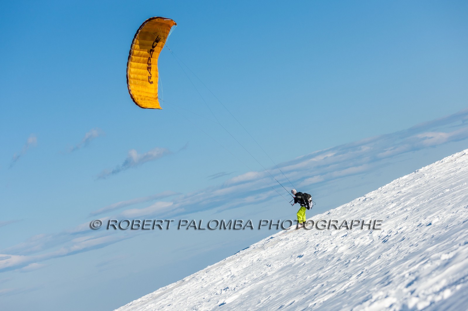 Snowkite